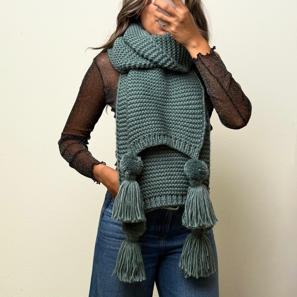 Alba Huge Knitted Pom Tassel Scarf - Teal